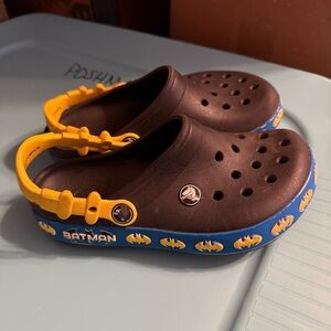 READ Free w/ any purchase Batman Crocs Shoes Youth Size 3 J